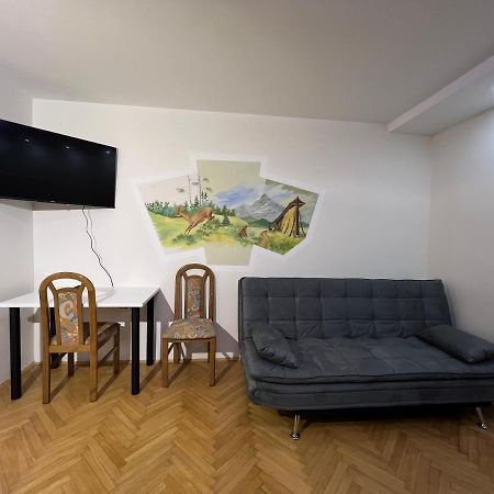 Mici'S Apartments Visoko  Eksteriør billede