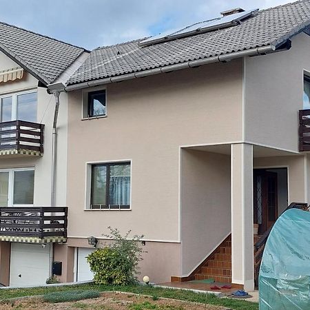 Mici'S Apartments Visoko  Eksteriør billede