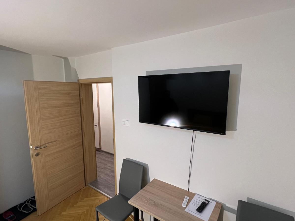 Mici'S Apartments Visoko  Eksteriør billede