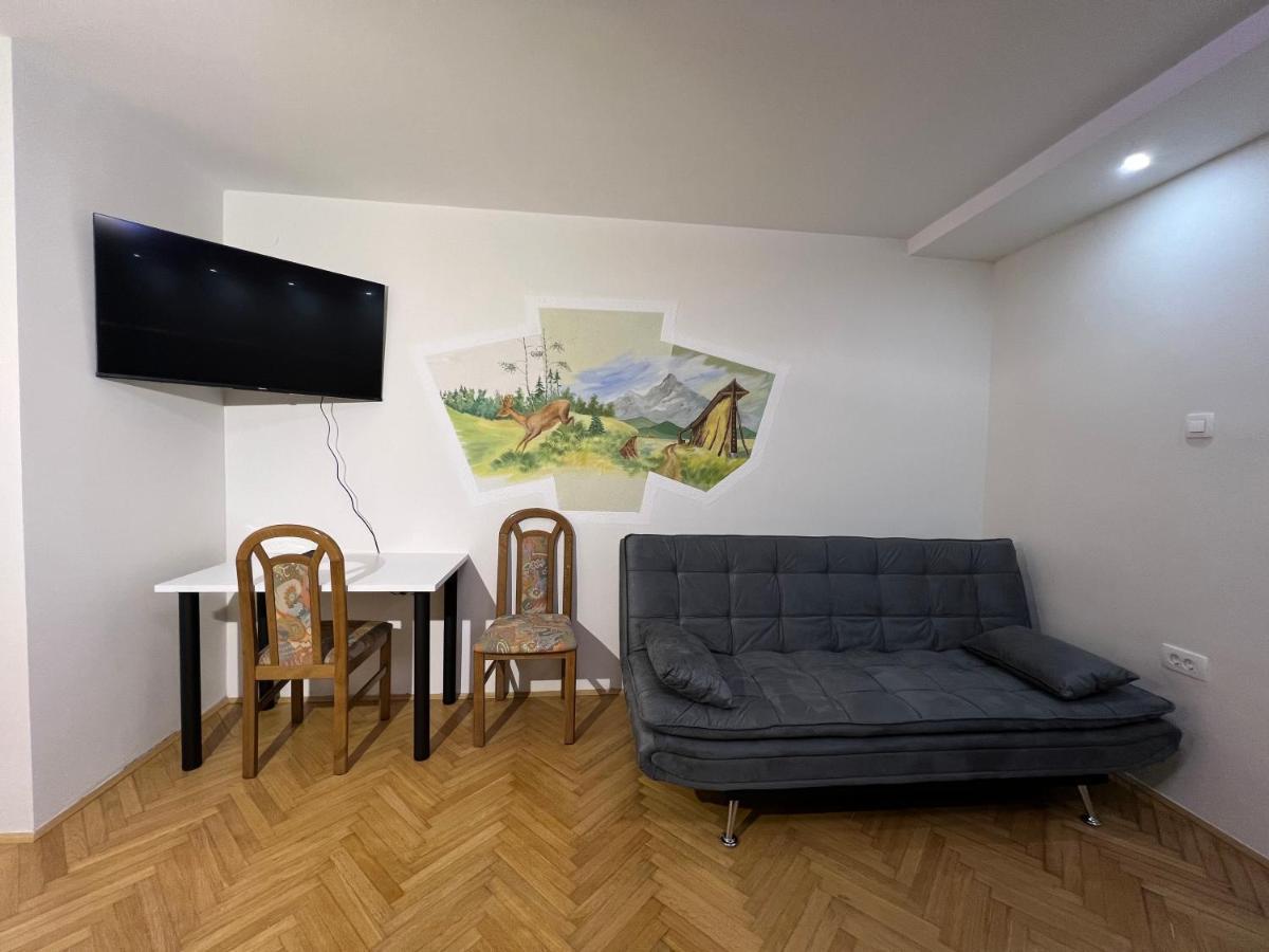 Mici'S Apartments Visoko  Eksteriør billede