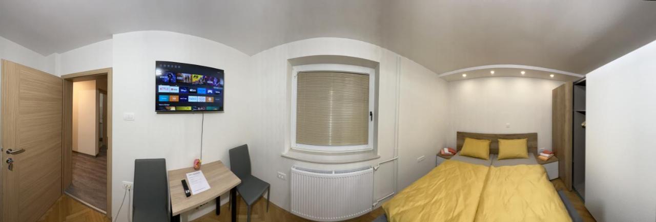 Mici'S Apartments Visoko  Eksteriør billede